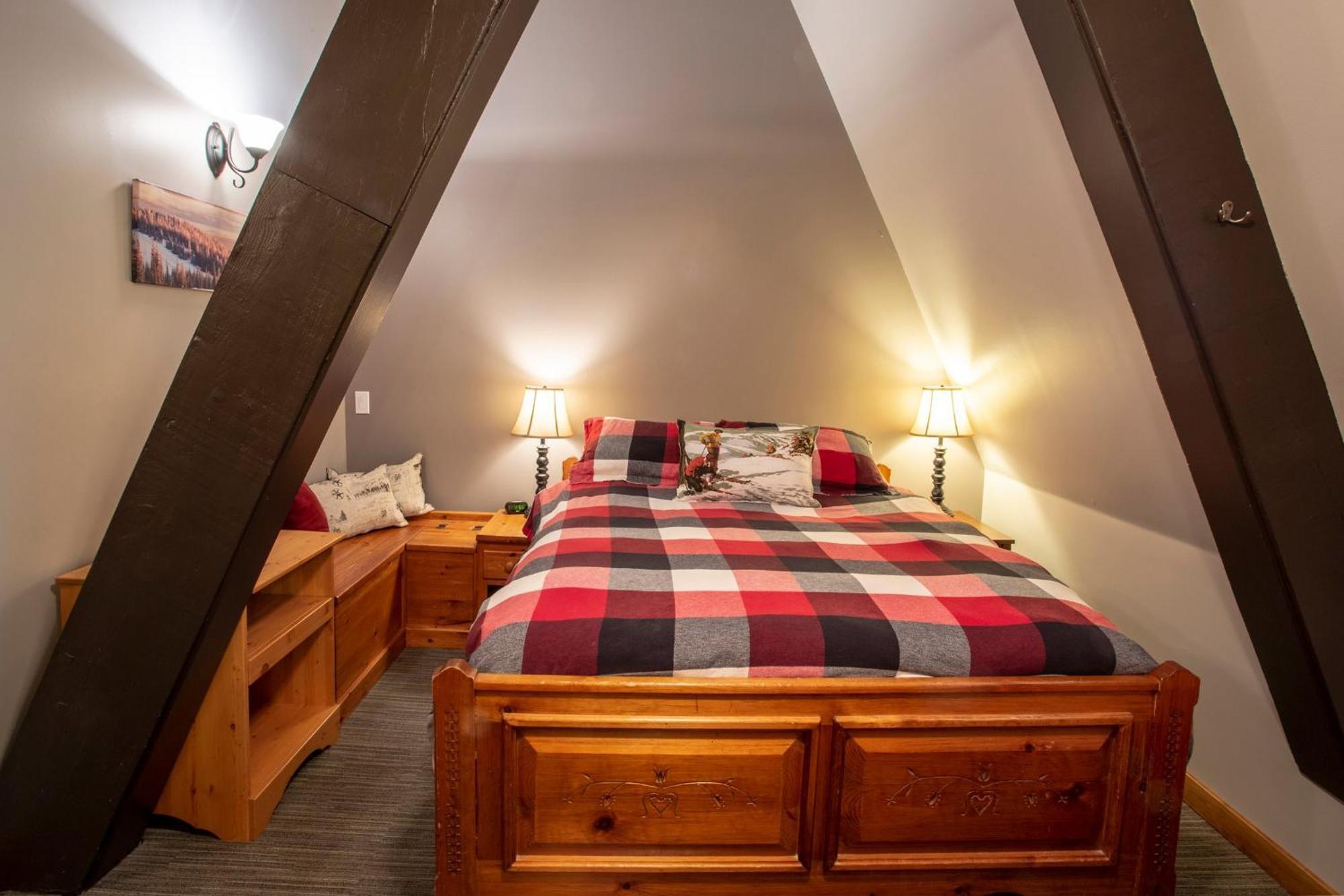 The Pinnacles Suites & Townhomes Silver Star Eksteriør bilde