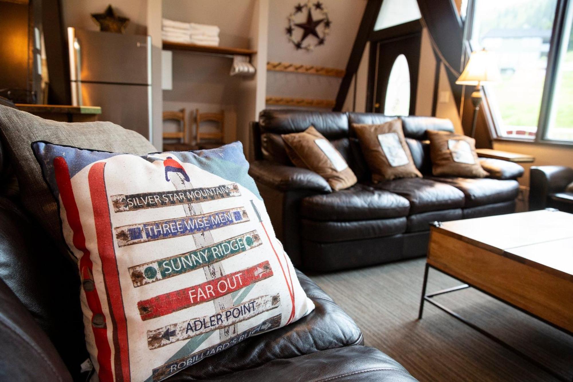 The Pinnacles Suites & Townhomes Silver Star Eksteriør bilde