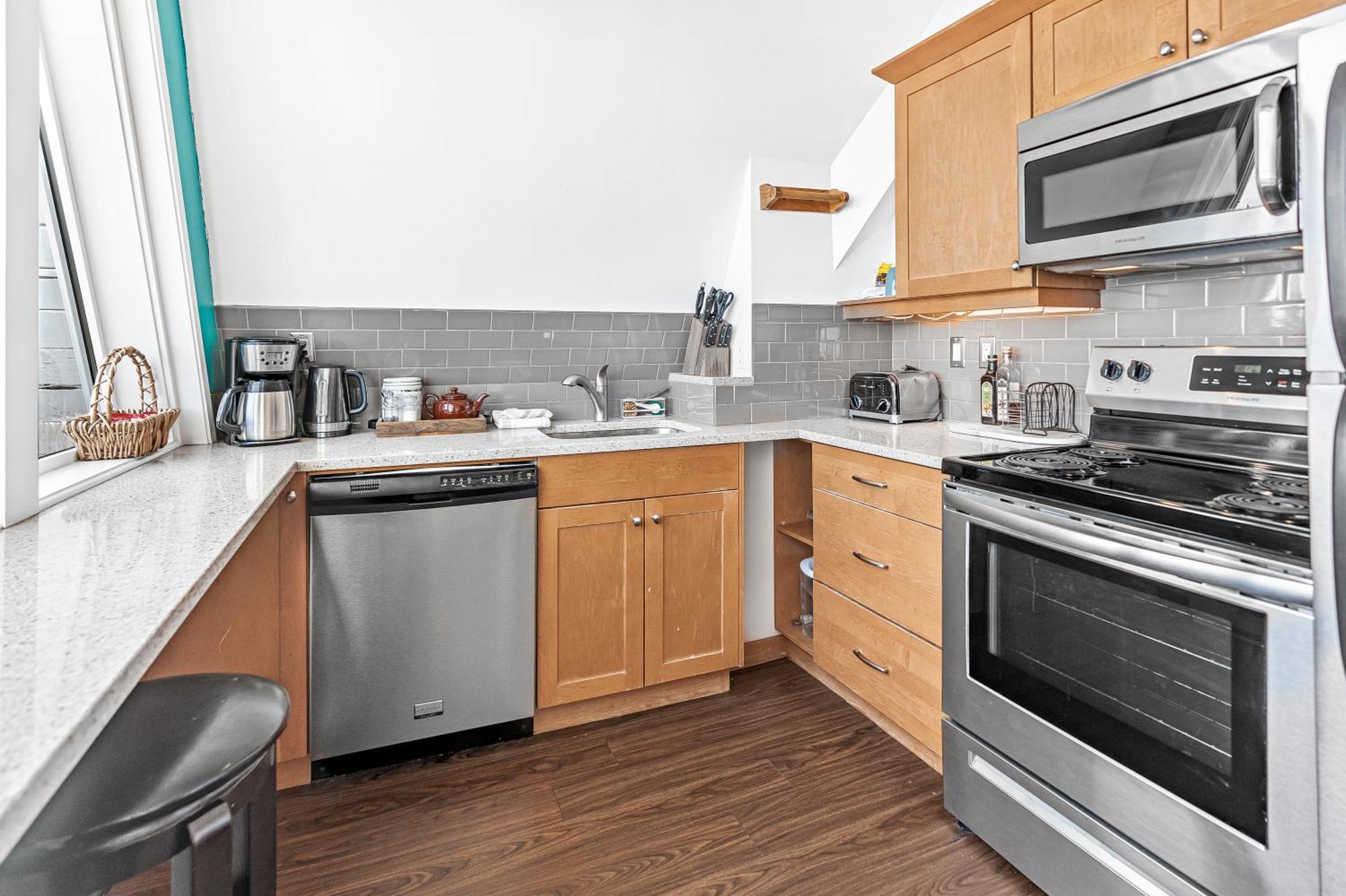 The Pinnacles Suites & Townhomes Silver Star Eksteriør bilde