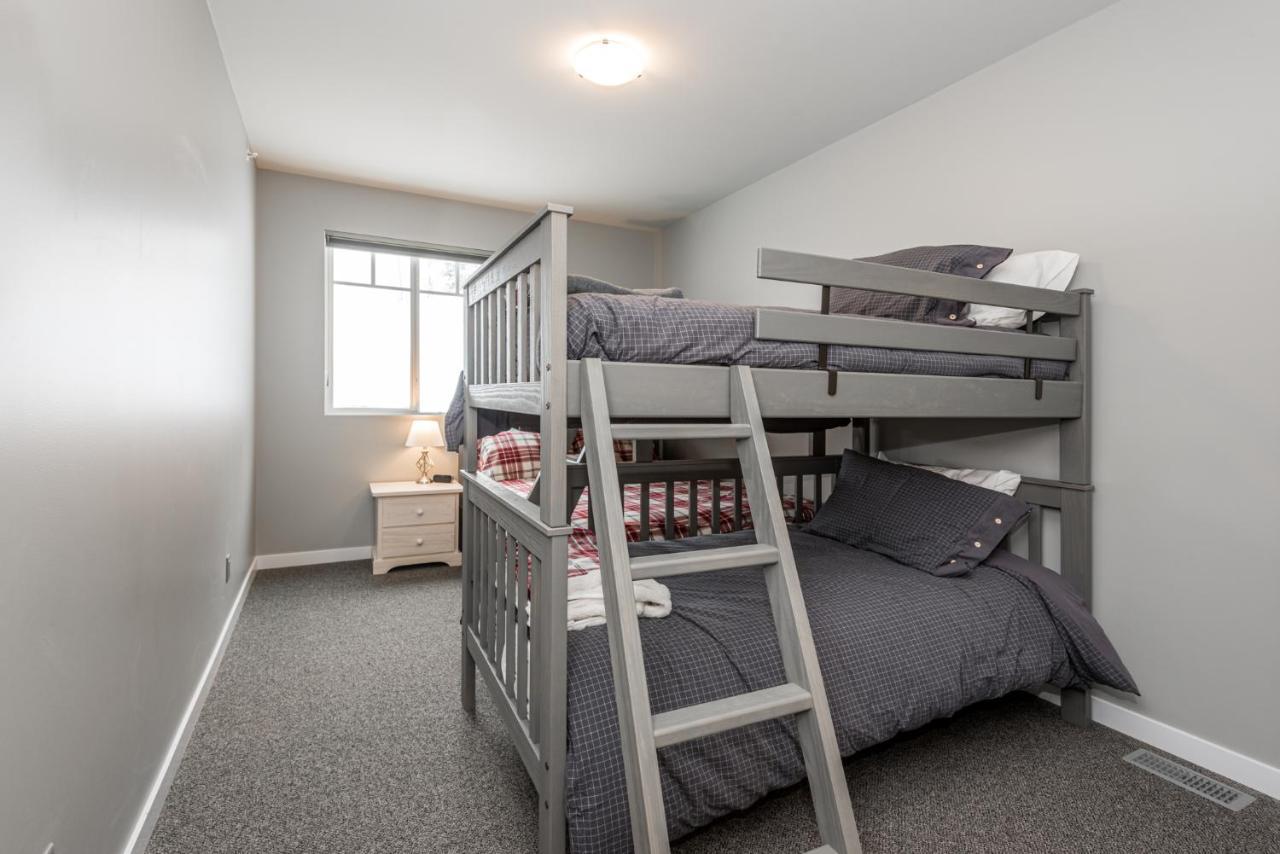The Pinnacles Suites & Townhomes Silver Star Eksteriør bilde